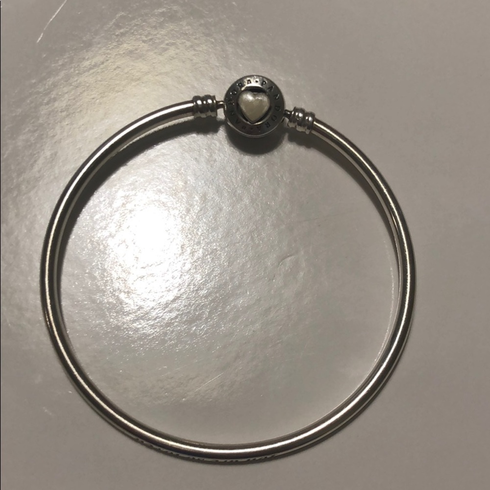 Pandora limited edition mothers day bangle